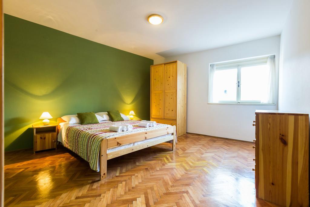 Lavender Apt. W. Balcony In Old Town Zadar Chambre photo