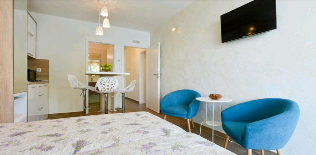 Lavender Apt. W. Balcony In Old Town Zadar Extérieur photo