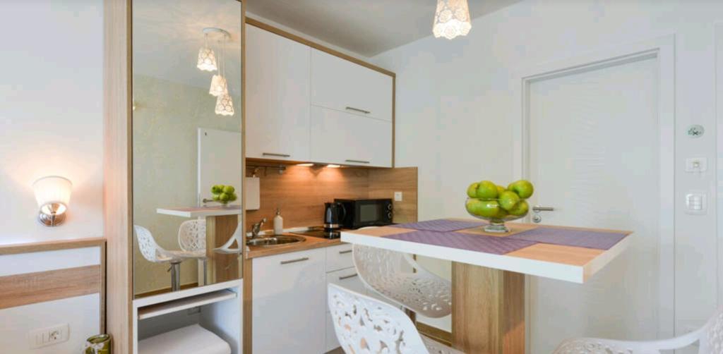 Lavender Apt. W. Balcony In Old Town Zadar Extérieur photo