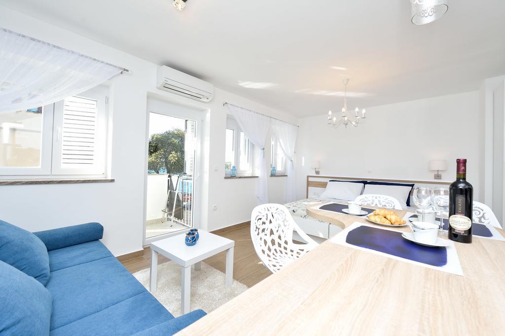 Lavender Apt. W. Balcony In Old Town Zadar Extérieur photo